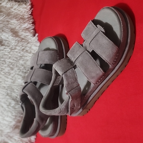 UGG Gray Goldenstar Strap sandals - Picture 2 of 9